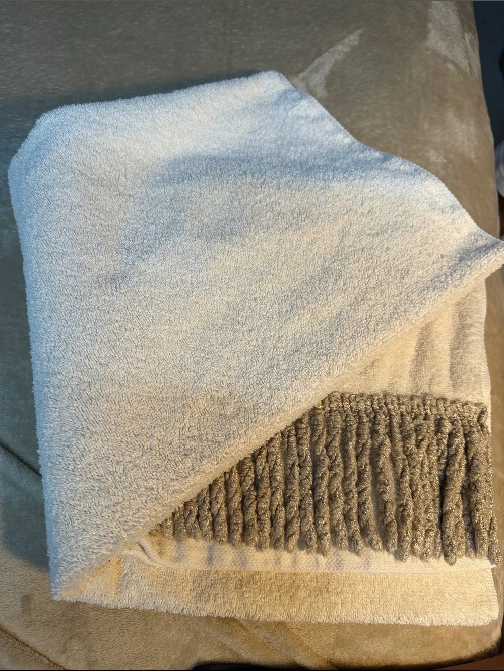 1888 Mills 100 % Cotton Cream Cotton Dec Bath Towel twisted fringe made USA 🇺🇸